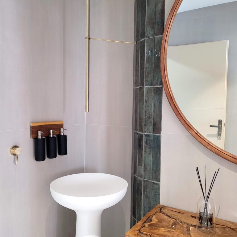 JM WC2